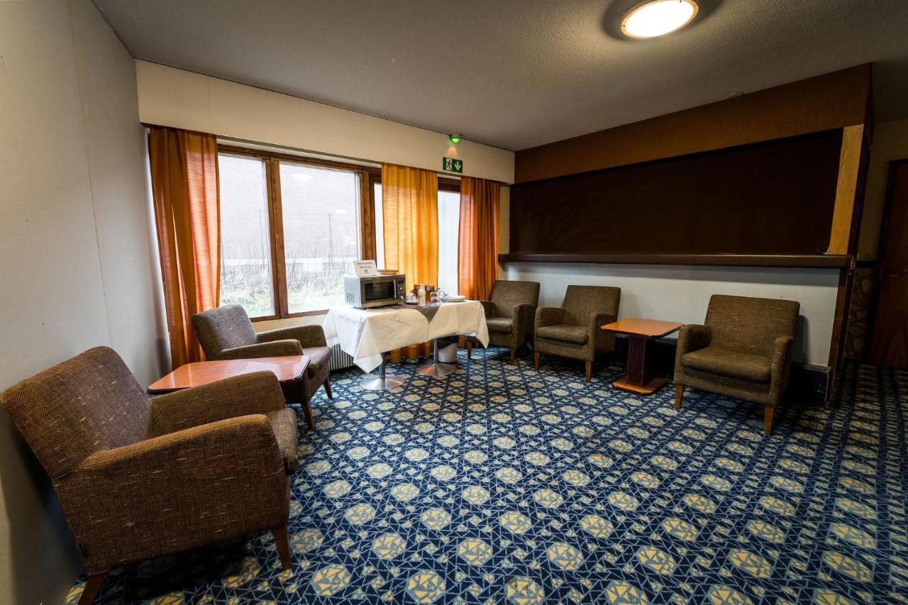 Budget Hotel 拉赫 外观 照片