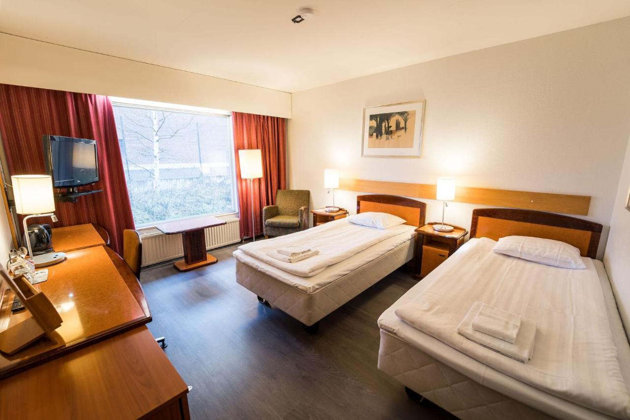 Budget Hotel 拉赫 外观 照片