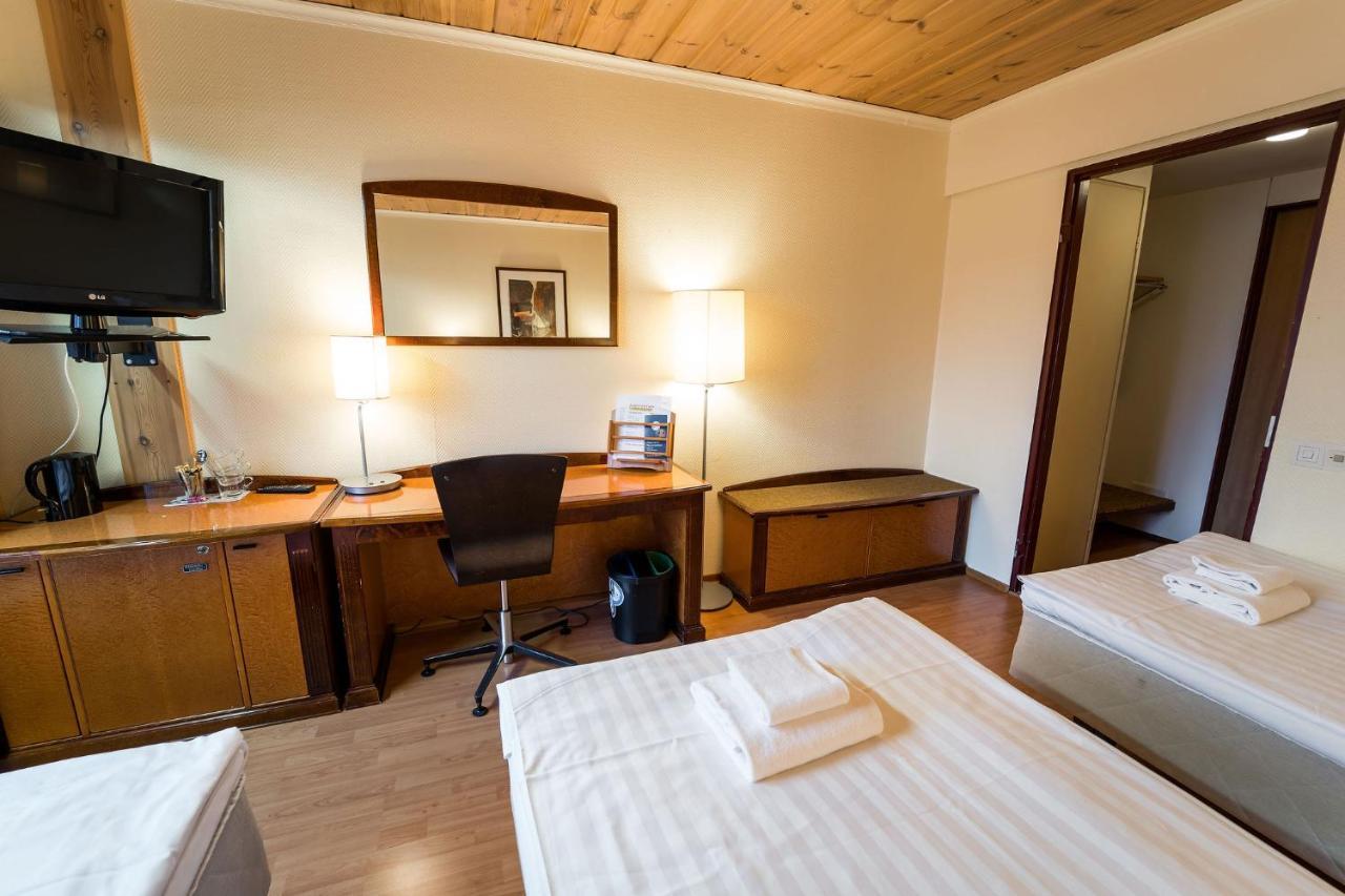 Budget Hotel 拉赫 外观 照片
