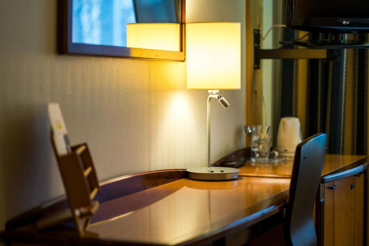 Budget Hotel 拉赫 外观 照片
